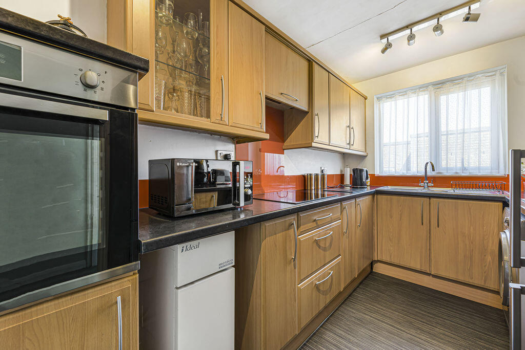 Apartment in London - View 5