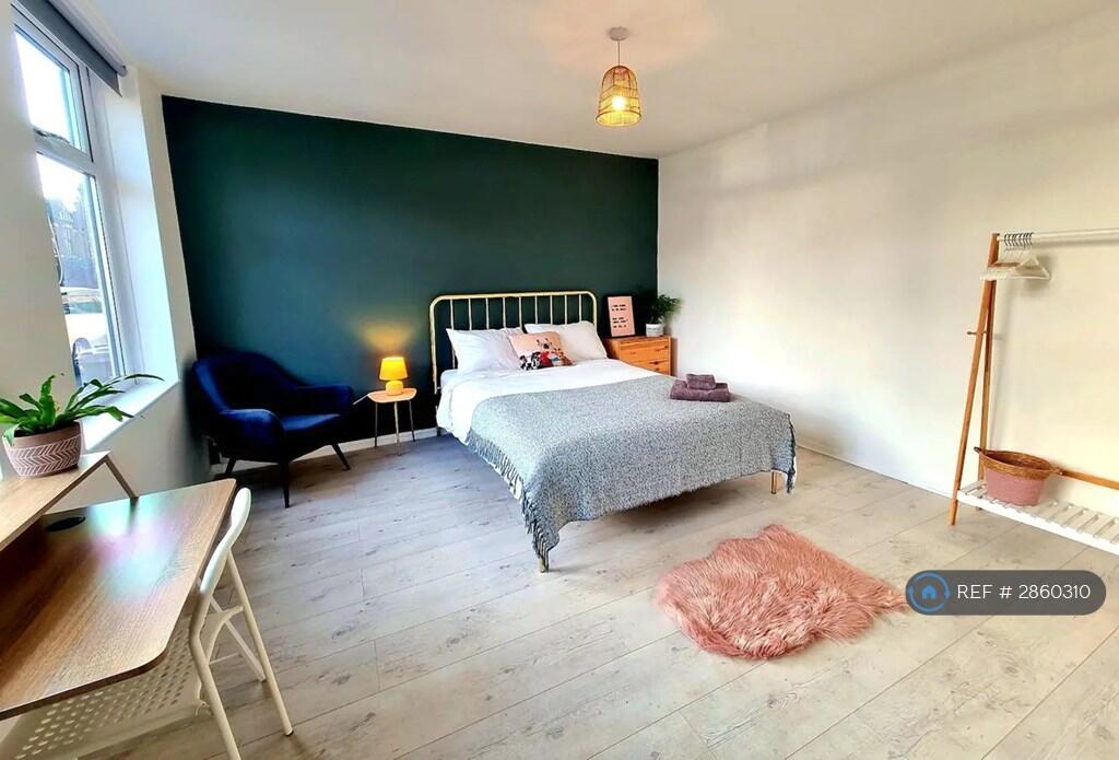 Main image of property: Preston Road, Manchester, M19