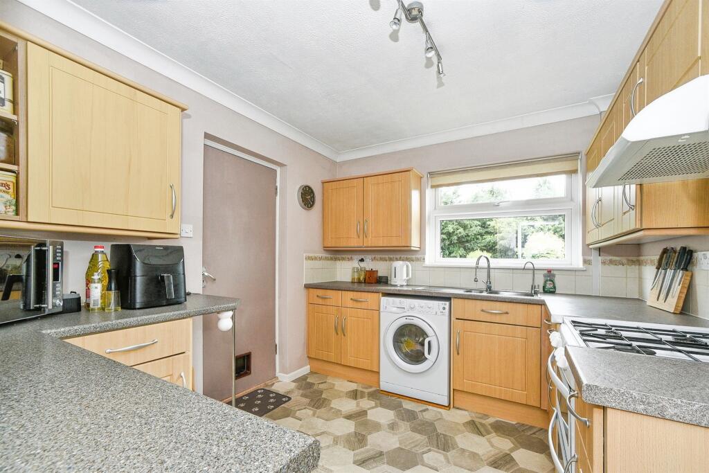 House in Durrington, Wiltshire - View 3