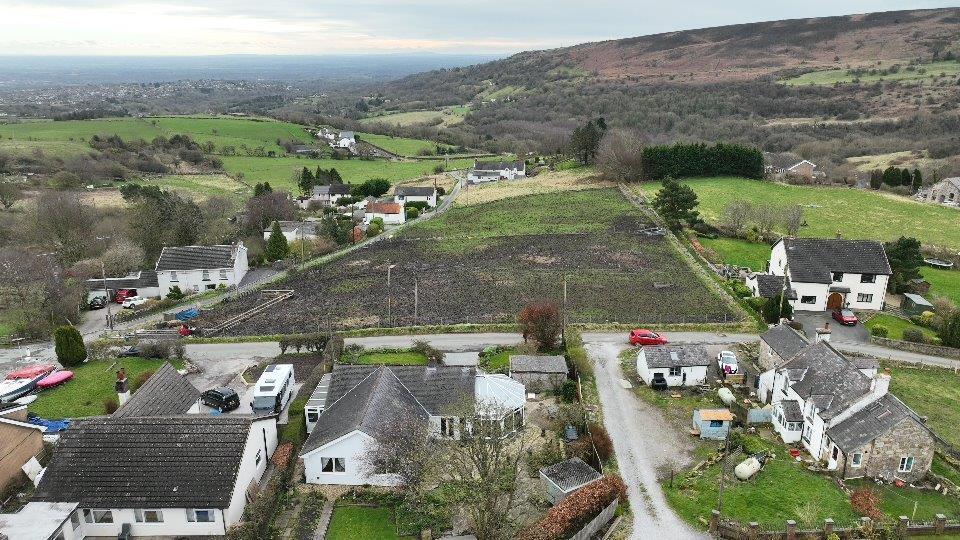 House in Bwlchgwyn, Gwynfryn, Minera - View 4