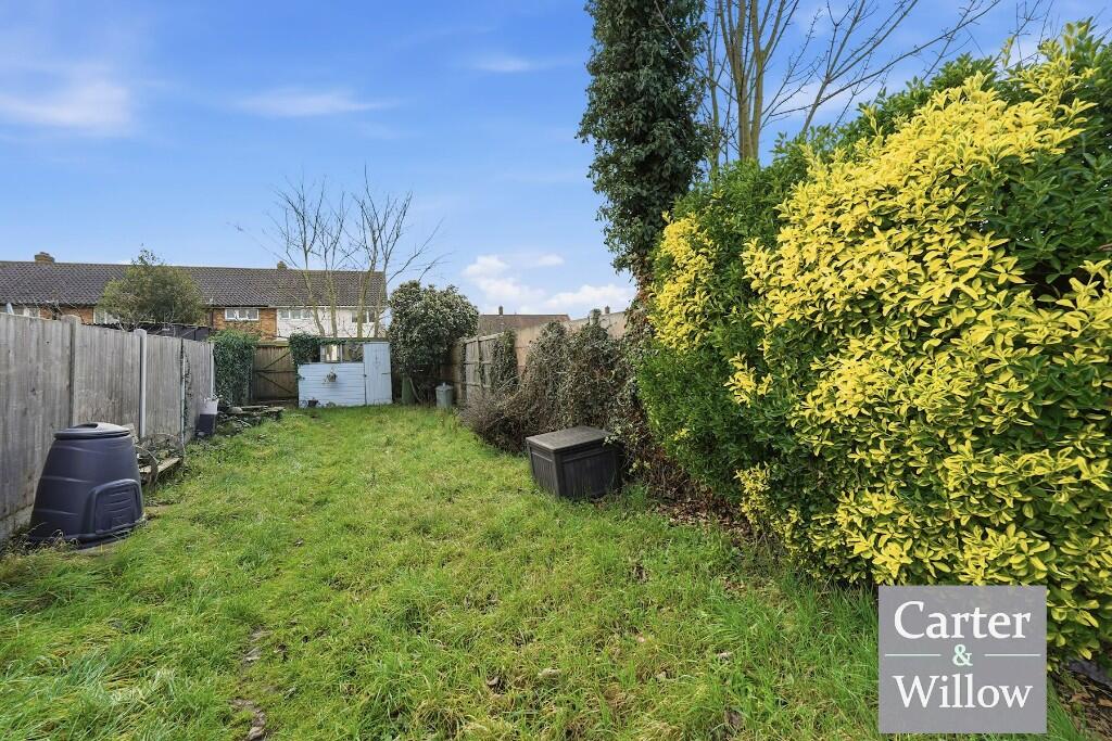 Auriel Avenue, Dagenham photo 3