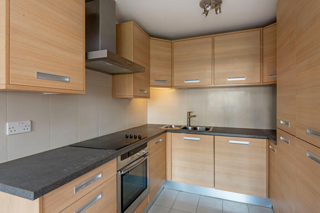 Apartment in London - View 4