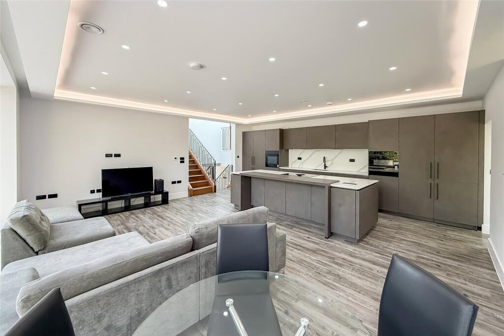 Additional image 2 of Wells Close, Harpenden, Hertfordshire, AL5