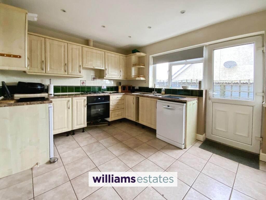 Ffordd Penrhwylfa, Prestatyn, LL19 photo 4