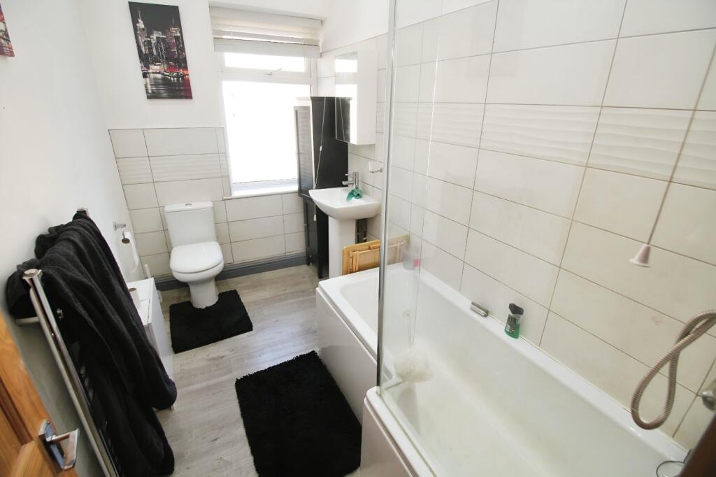 New Street, Milnsbridge, Huddersfield, West Yorkshire, HD3 photo 4