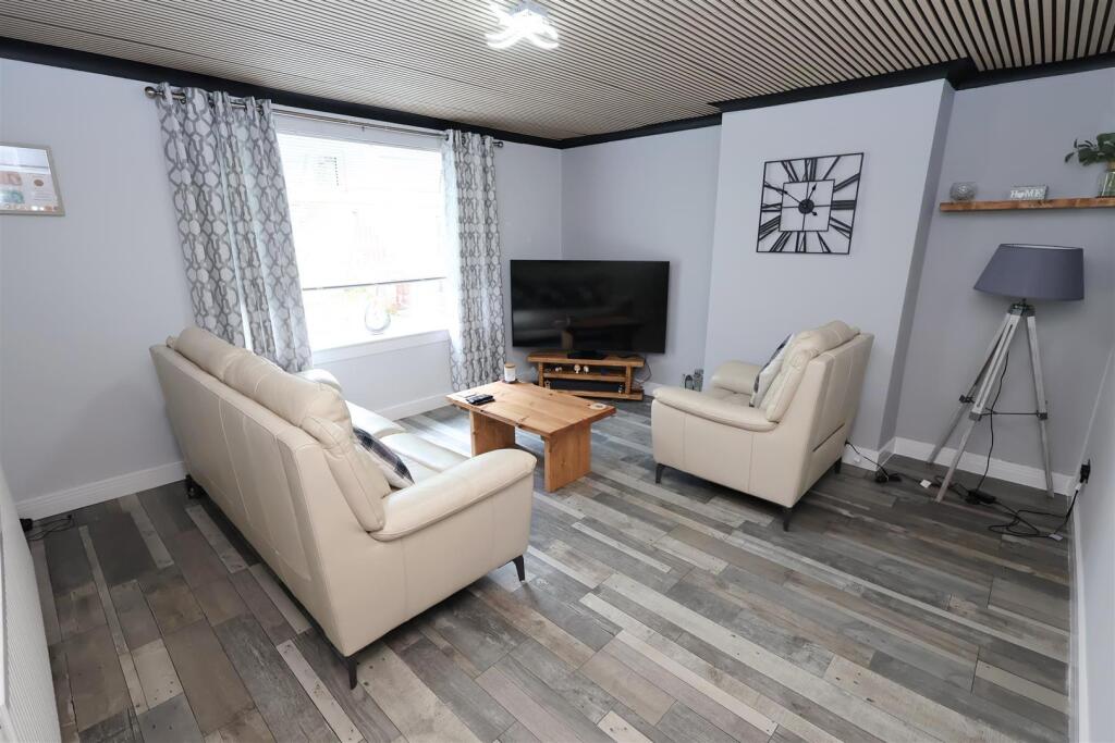 Apartment in Paisley - View 3