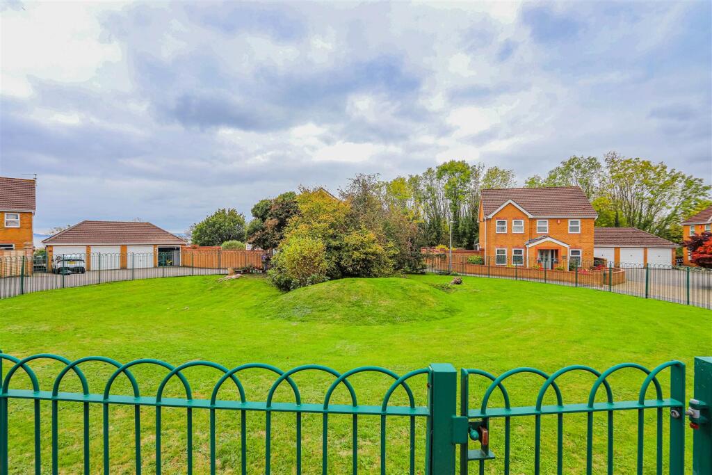 Westward Rise, Barry photo 2