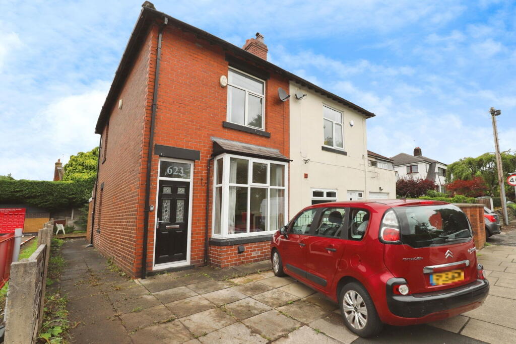 2-bed semi-detached on Rochdale Old Road, Bury, BL9 7TL, £159,995