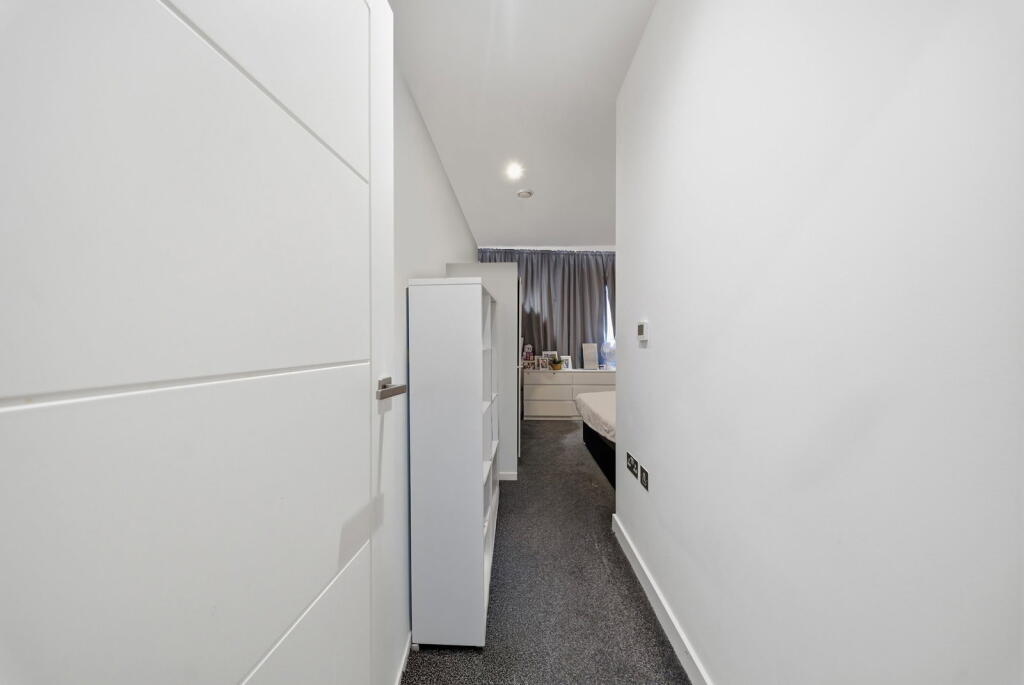 Apartment in Bromley, Bromley Park, Plaistow - View 5