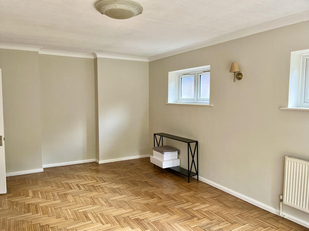 House in Romford - View 5