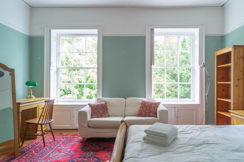 Main image of property: Flat 4, 37 Cornwallis Crescent