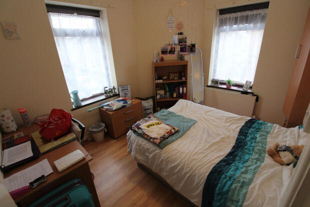 Apartment in Cardiff, Cathays - More