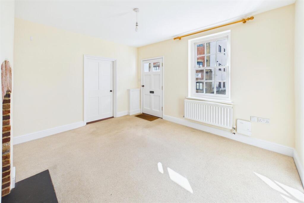 House in Ipswich - View 2