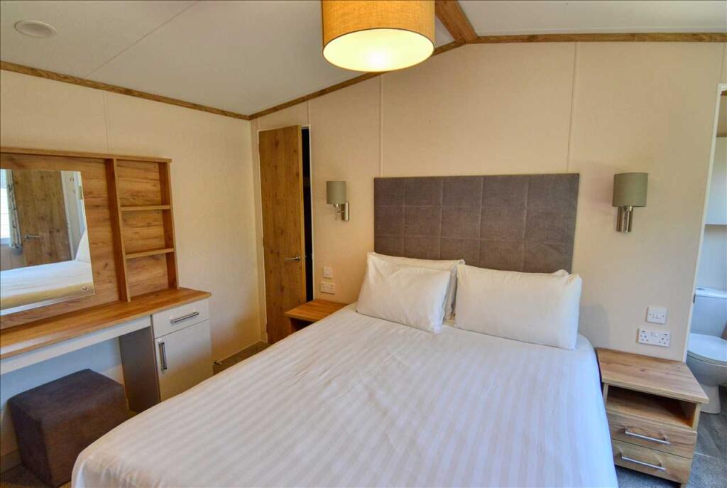Haven Village - Hemsworth, Brightlingsea photo 4