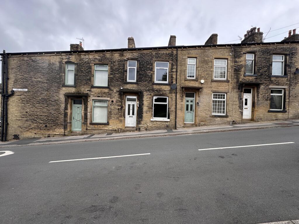 3-bed terraced on 15 Mary Street, Denholme, Bradford, West Yorkshire, BD13, £75,000