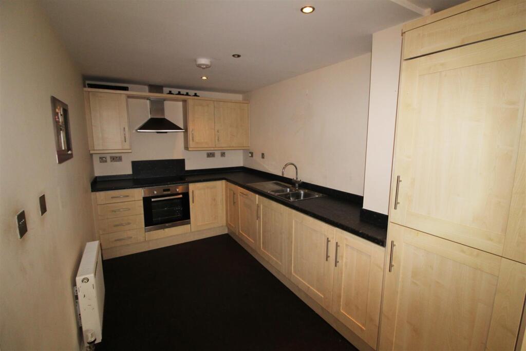 Apartment in Shrewsbury - View 3