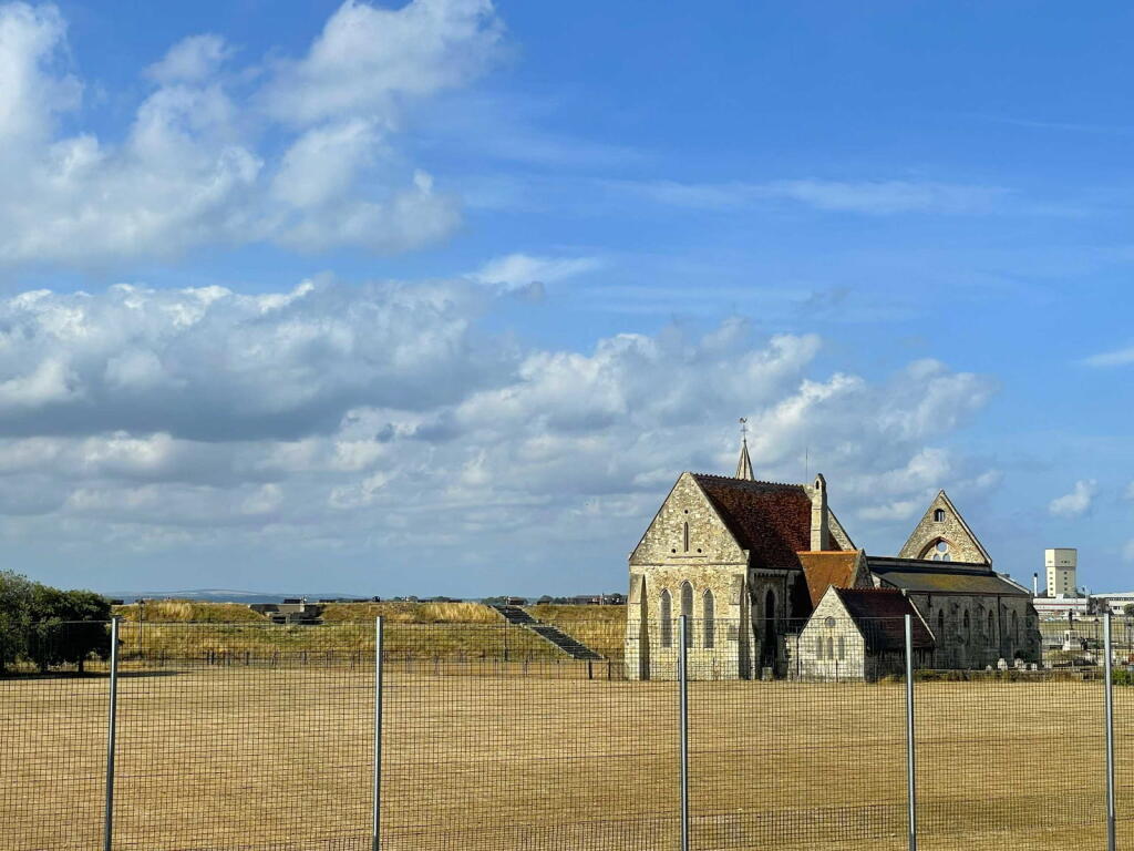 House in Portsmouth - View 4