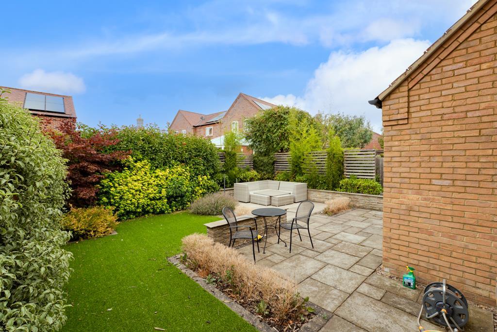 House in Northampton, Burton Latimer - View 4