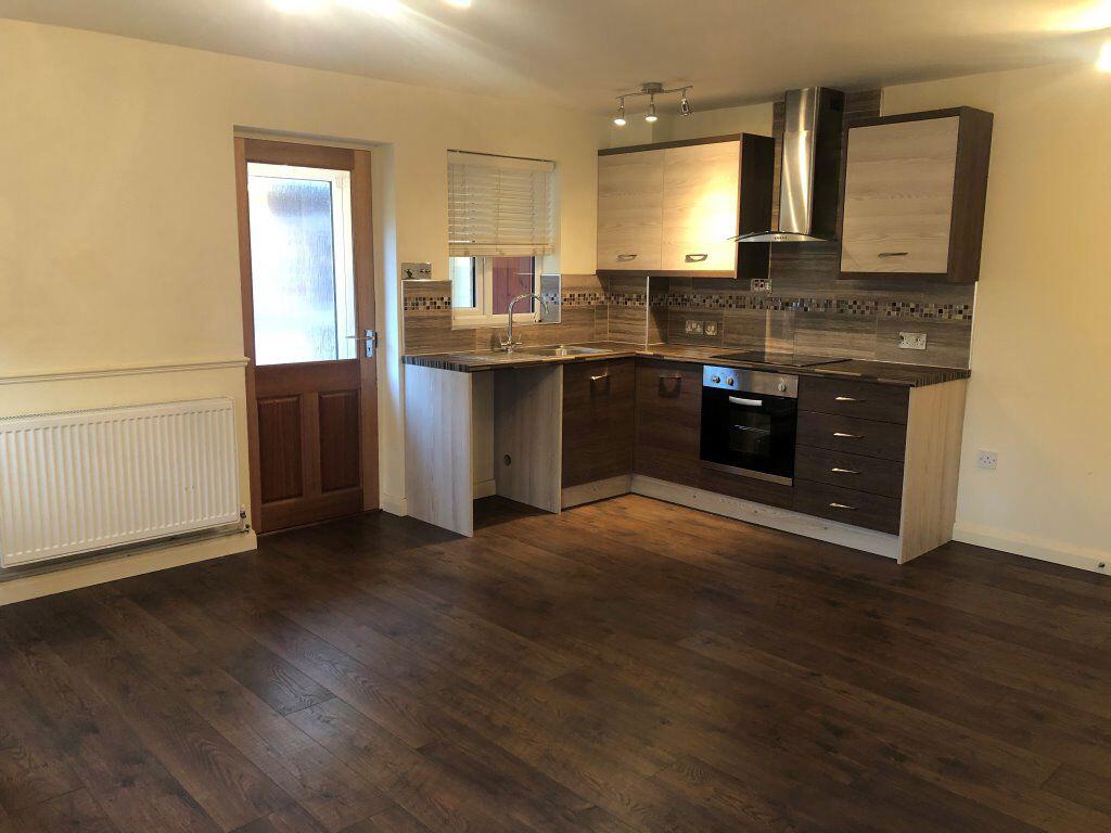 House in Northampton, West Northamptonshire - View 2