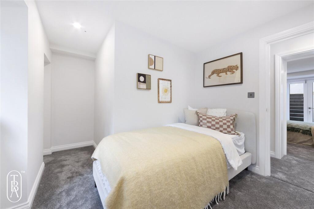 Apartment in London - More