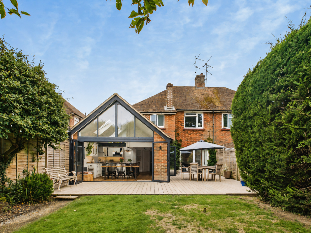 House in Horsham, Oakhill - View 2