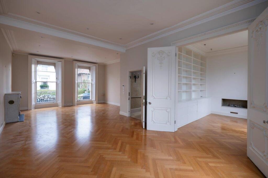 House in London - View 2