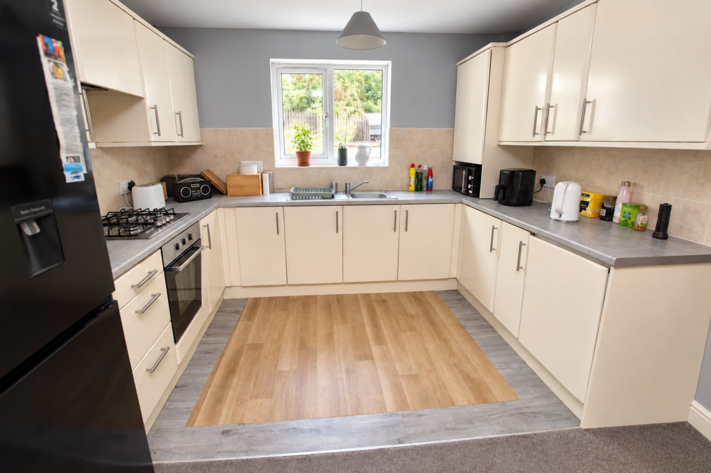 Hare Court, Todmorden, OL14 photo 3