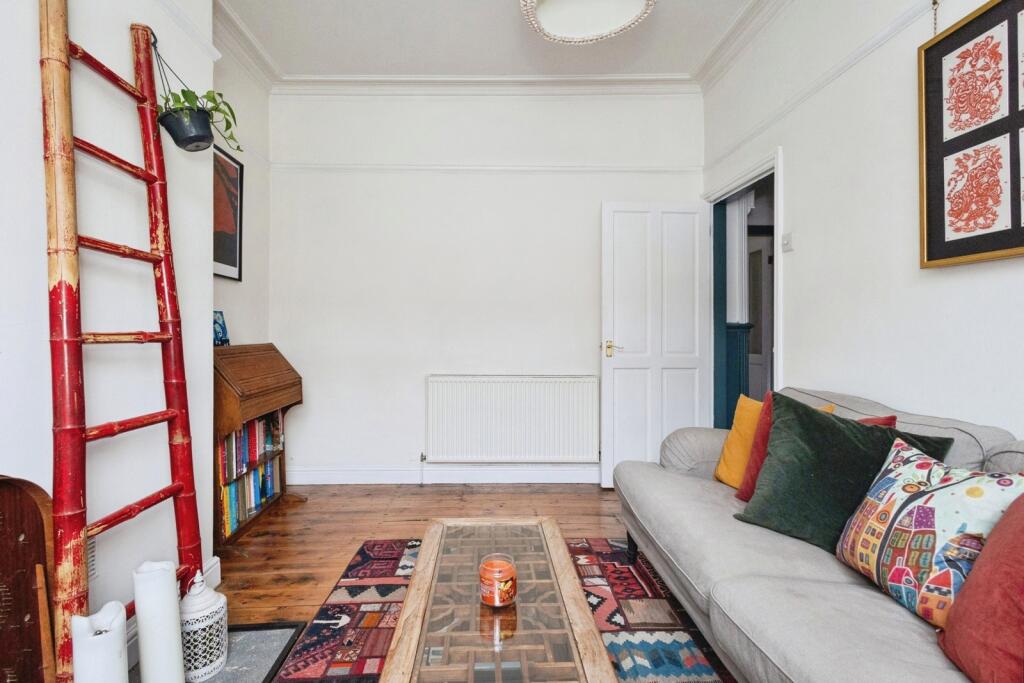 House in Manchester, Greater Manchester - More