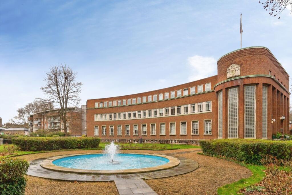 Main image of property: Rosebery Avenue, London, EC1R
