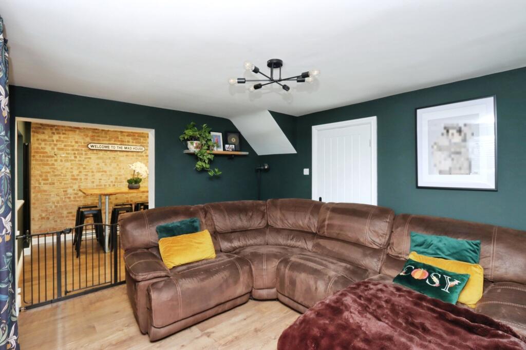 Grindlow Close, Sheffield, S14 photo 3