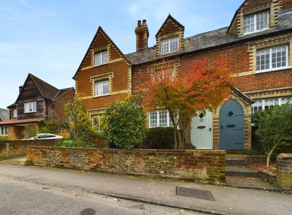 Main image of property: High Street, Chinnor, Oxfordshire, OX39