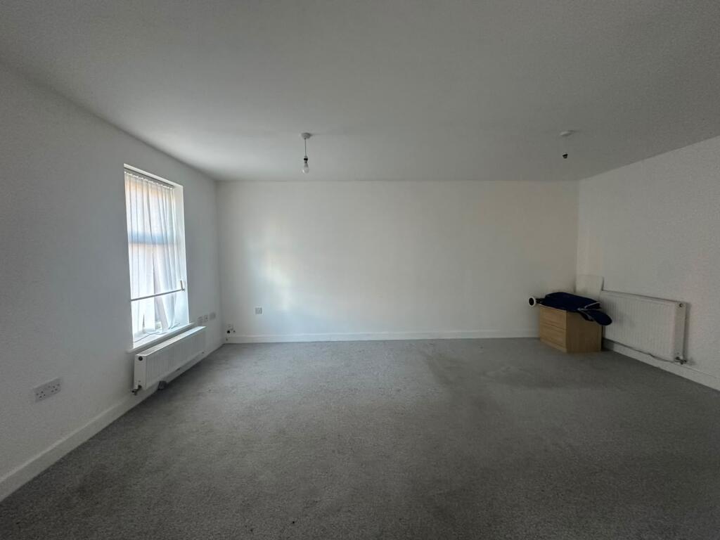 62 Woodseats Road, Sheffield, South Yorkshire S8 0PJ photo 4