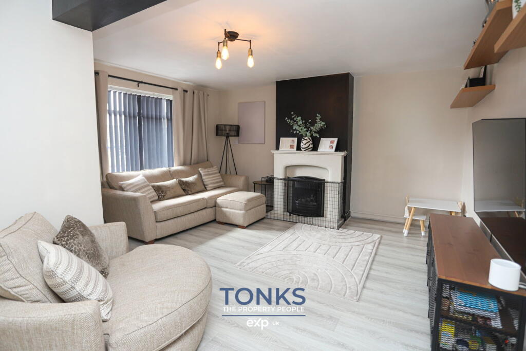 House in Dudley, West Midlands - View 3