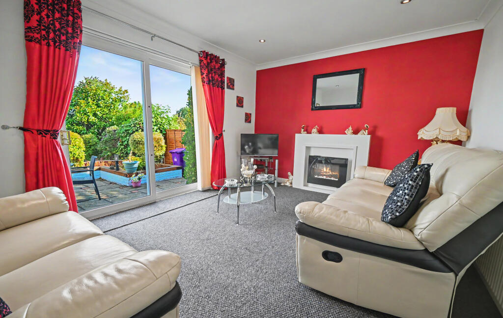 House in Wolverhampton, West Midlands - View 2