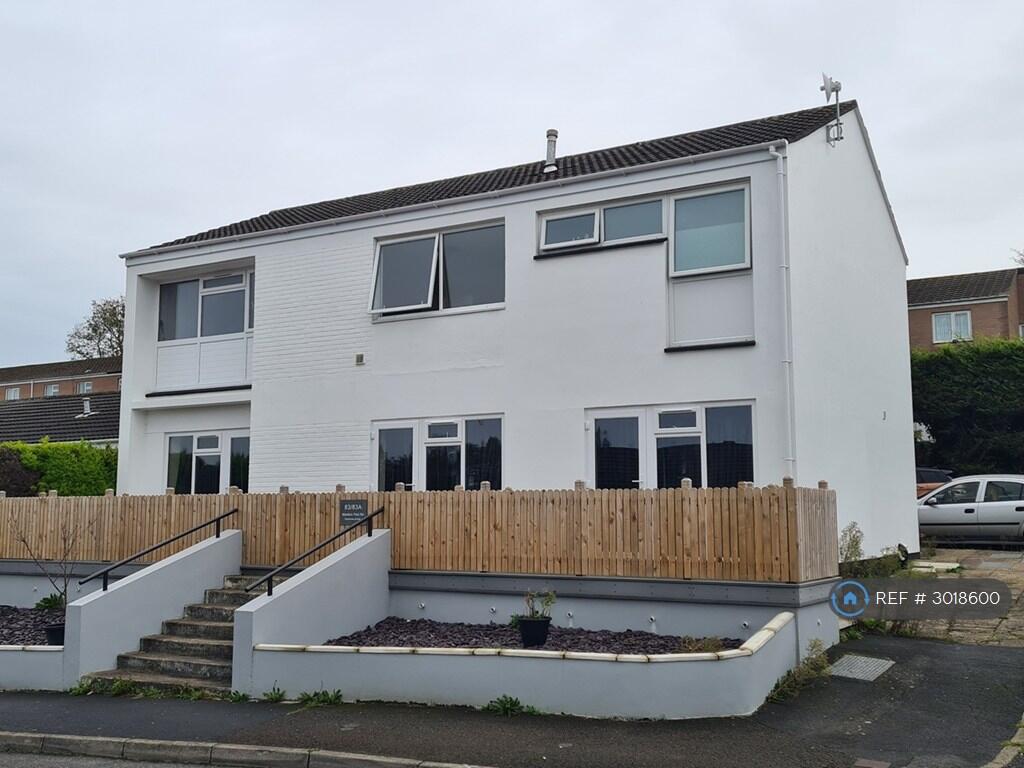 Apartment in Exeter - More