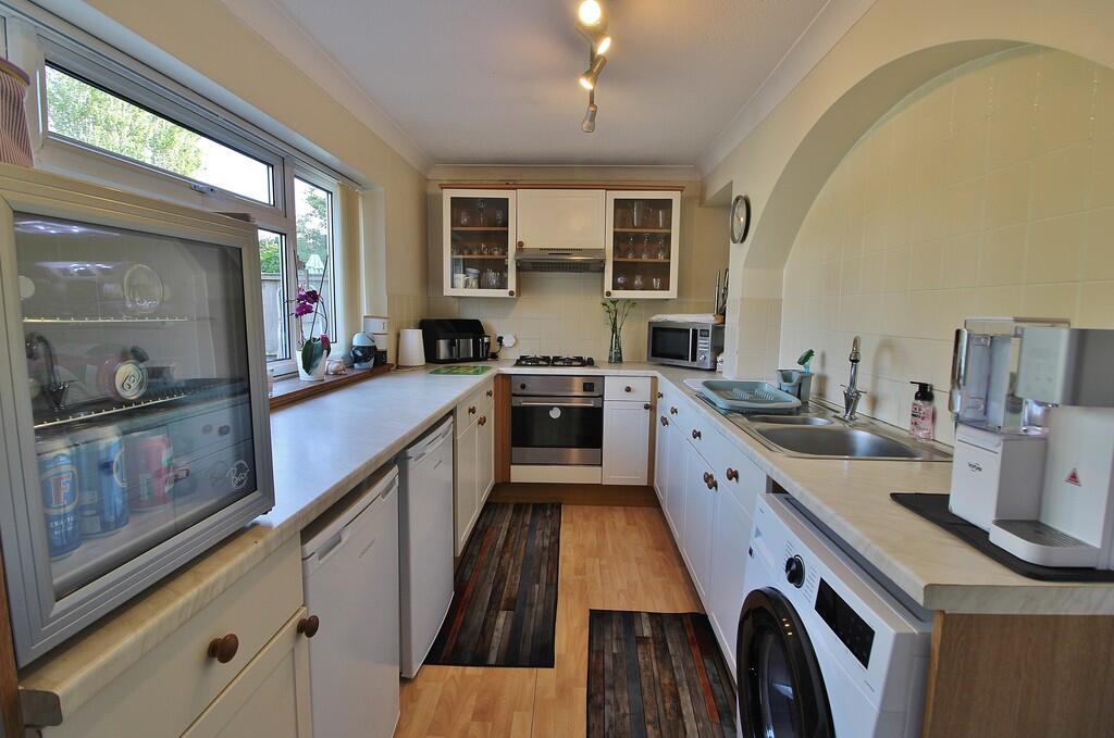House in Havant, Hampshire - View 4