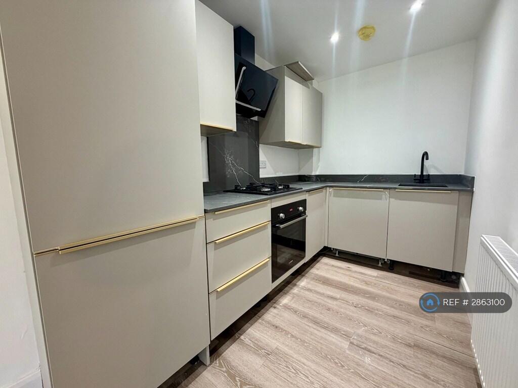 Main image of property: James St, Bradford, BD13