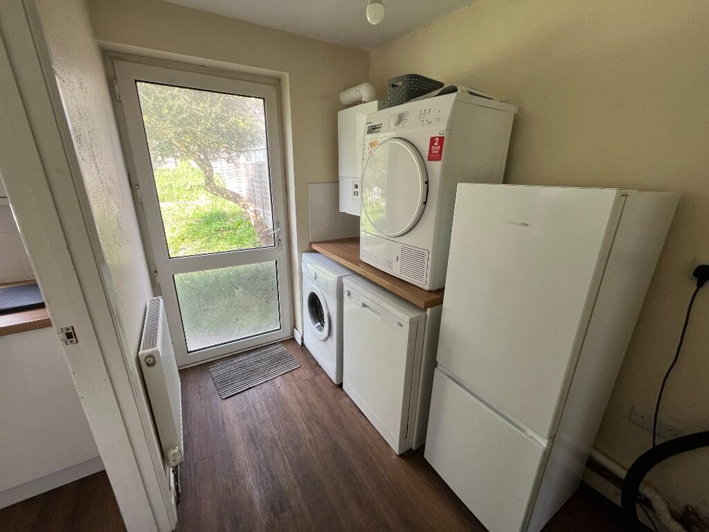 1 bedroom house share for rent