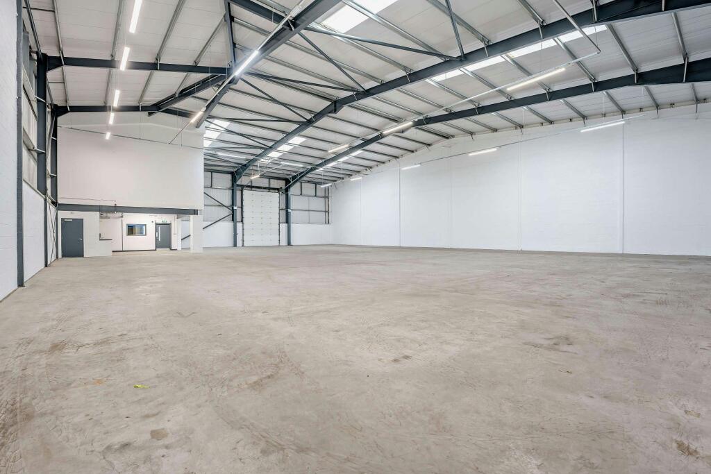 8657501interior22800.jpg