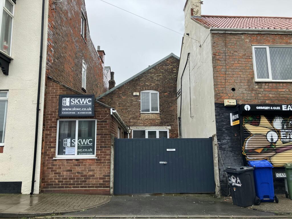 Main image of property: 32a Cambridge Street, Cleethorpes, 32A Cambridge Street, Cleethorpes, DN35 8HD
