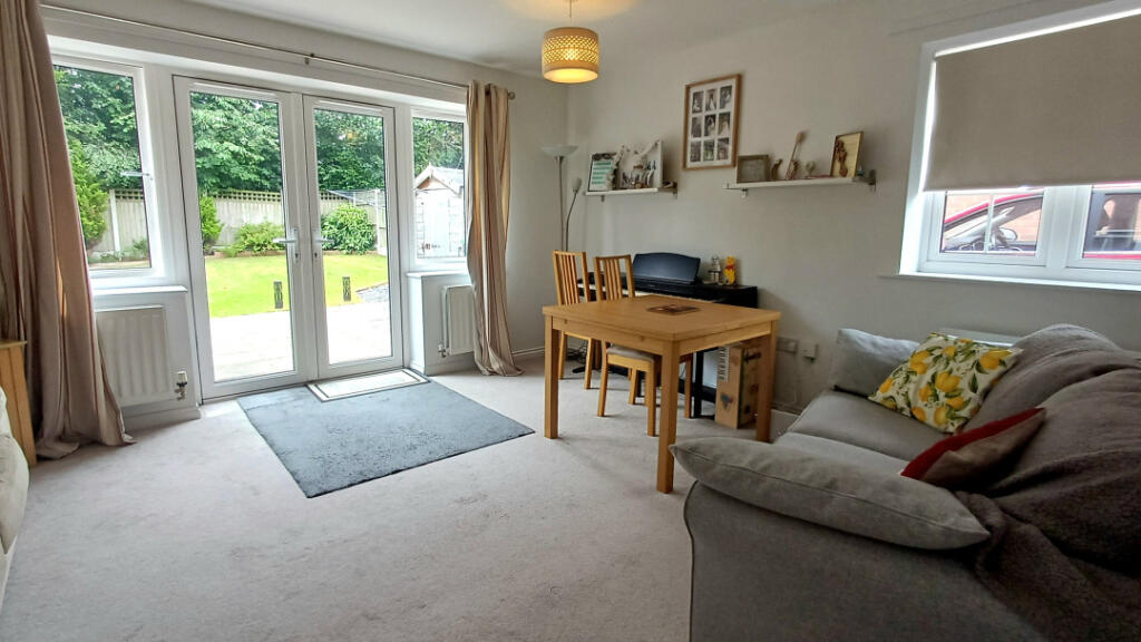 House in Chester, Mickle Trafford and District - View 2