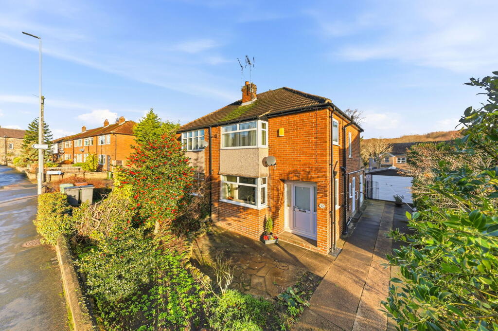 Main image of property: Salisbury View, Horsforth, Leeds, LS18 5QP