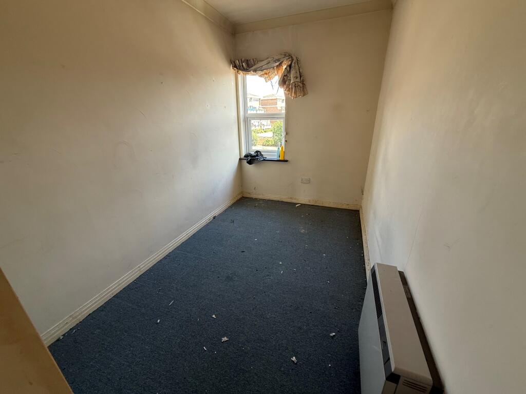 Apartment in Southend-on-Sea, Kursaal Estate, Southchurch - View 4
