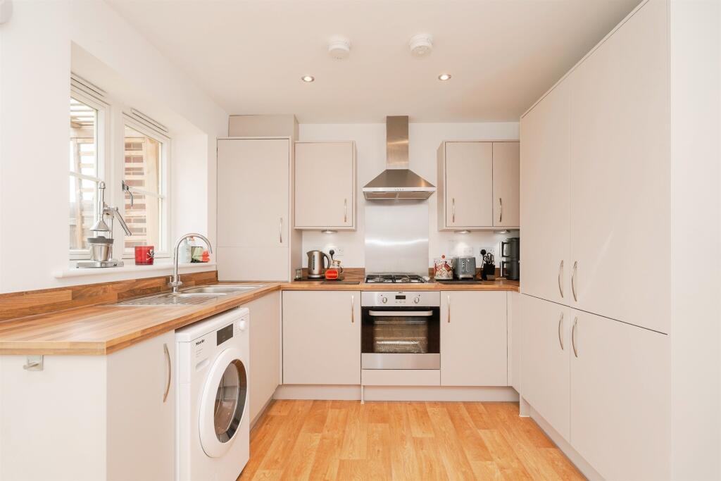Partridge Way, Holt photo 3