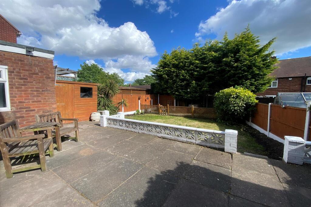 Fairfield Road, Wordsley, Stourbridge, DY85UL photo 2