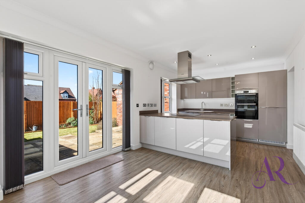 House in Milton Keynes - View 4