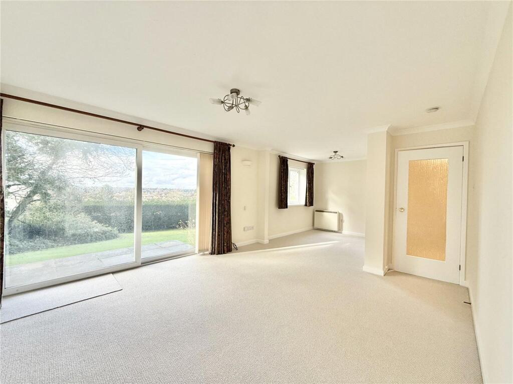 Apartment in Bournemouth - View 2