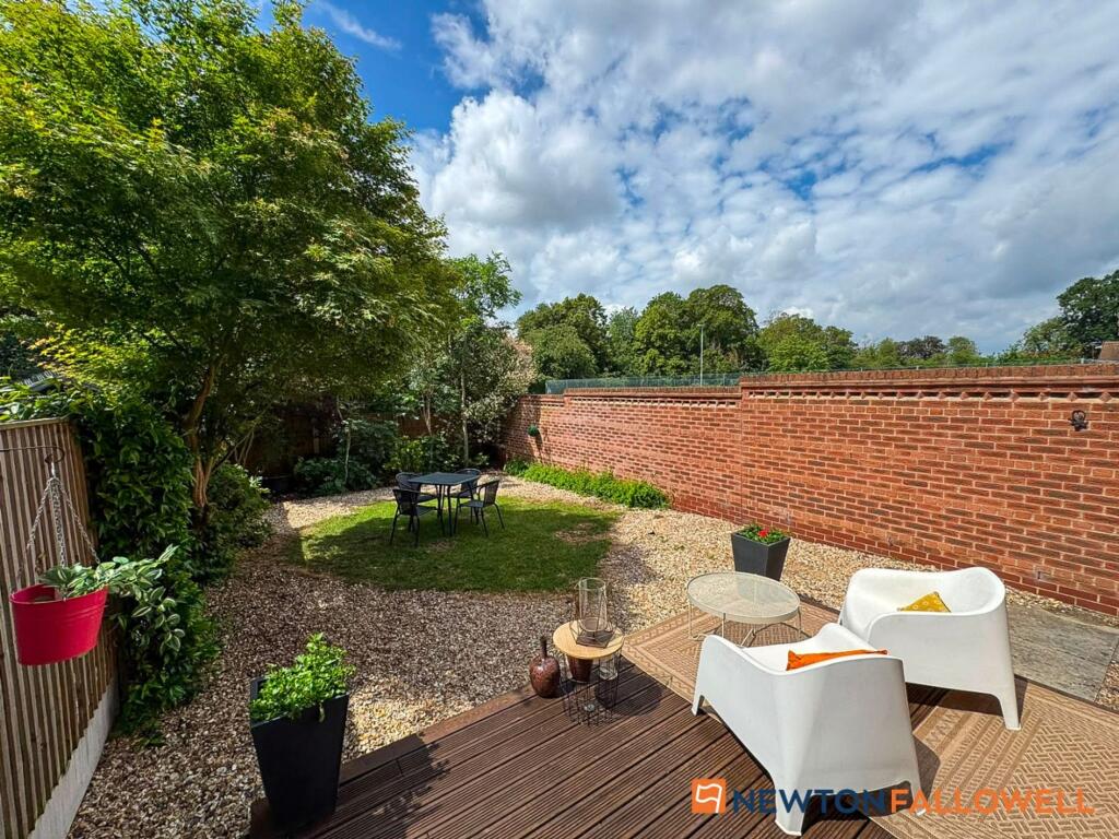 Cameron Lane, Fernwood, NG24 photo 4