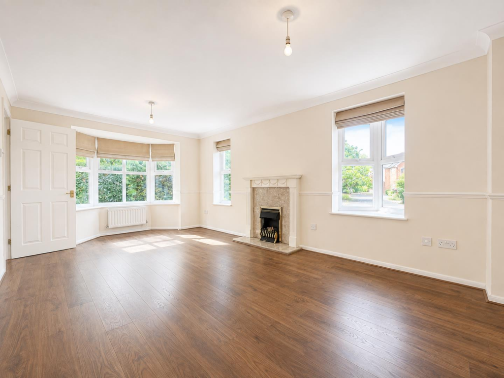 House in Tonbridge - View 3