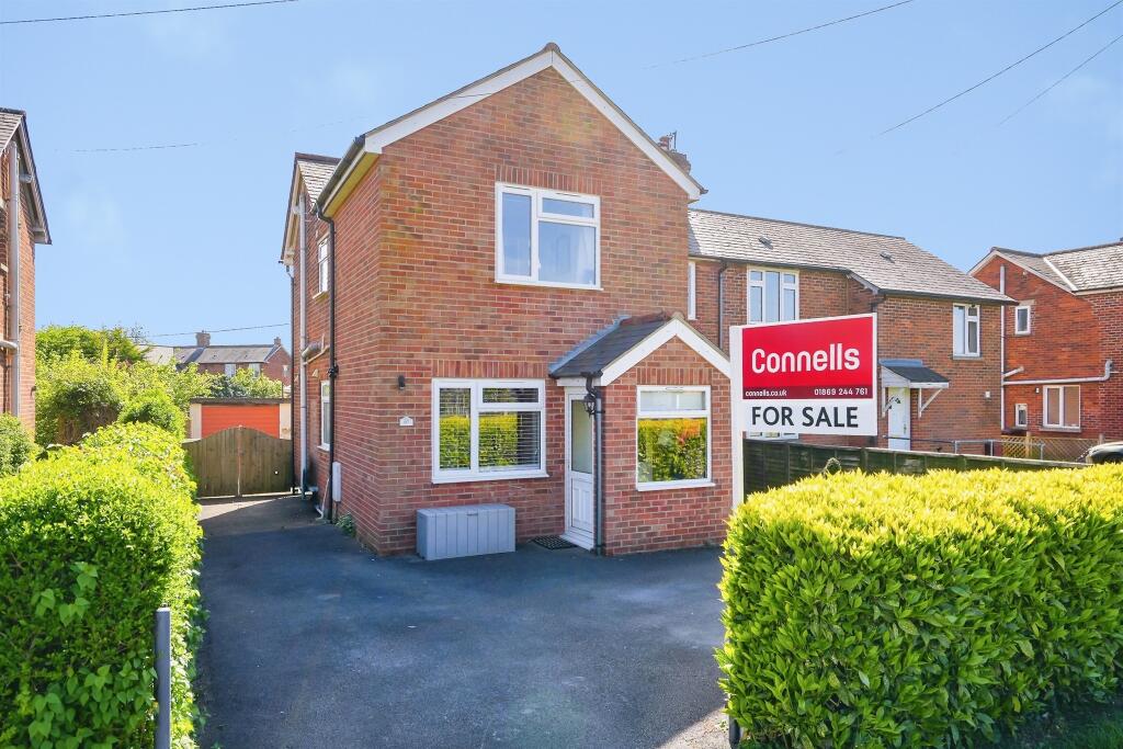 Main image of property: Bucknell Road, Bicester